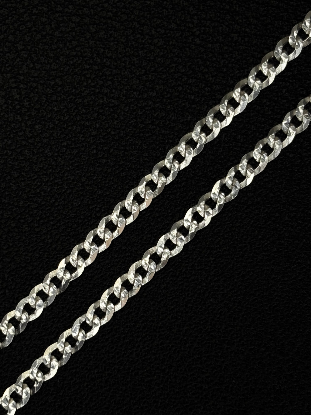 2.8mm Diamond Cut Curb chain