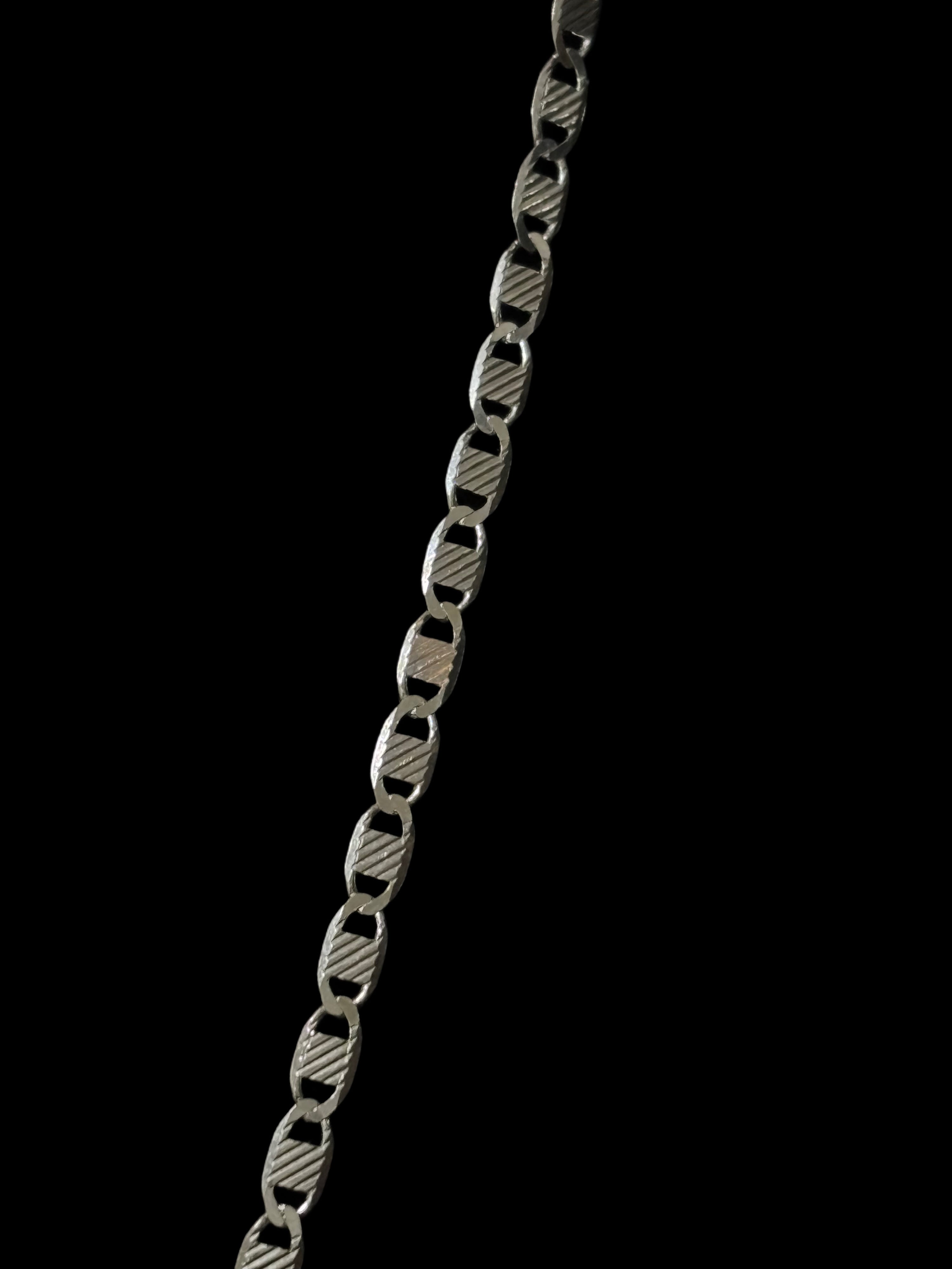 14" Valentino Chain
